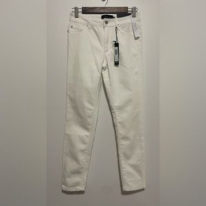 NWT Tahari white skinny jeans size 2